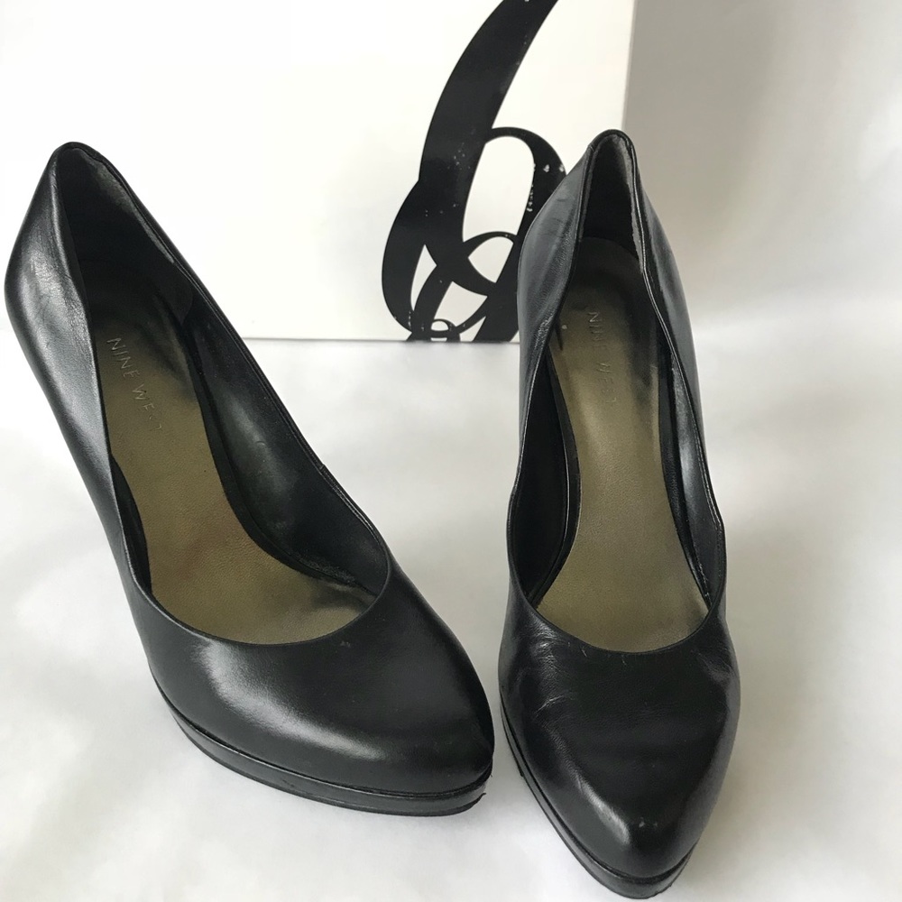 Nine West Black Synthetic Leather Rocha Pumps